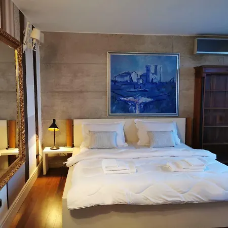 Smokva Villa *